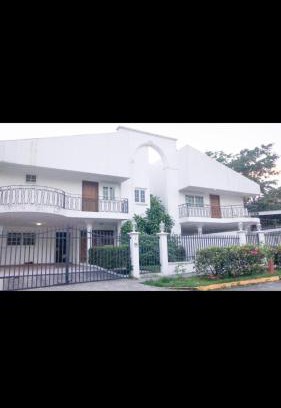 Bella Vista Casa | Casa Duplex Privada con Piscina