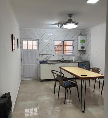 Paraná Apartamento | Casa duplex sobre calle Urquiza en Paraná, Entre Ríos