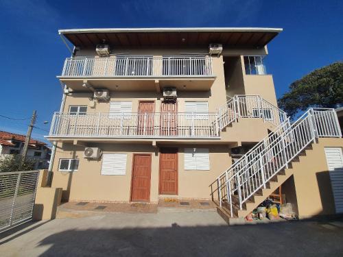 Vila Nova Apartamento | Casa e Kitnets Imbituba Praia da Vila