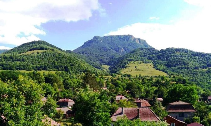 Ocolis Casa | Casa Eby