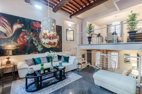 Lucca Historical Center Apartamento | CASA EDA, Modern Contemporary Central Apartment inside the Walls of Lucca