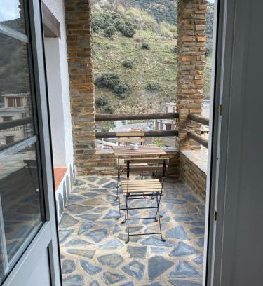 Trevelez Apartamento | CASA EL RÍO