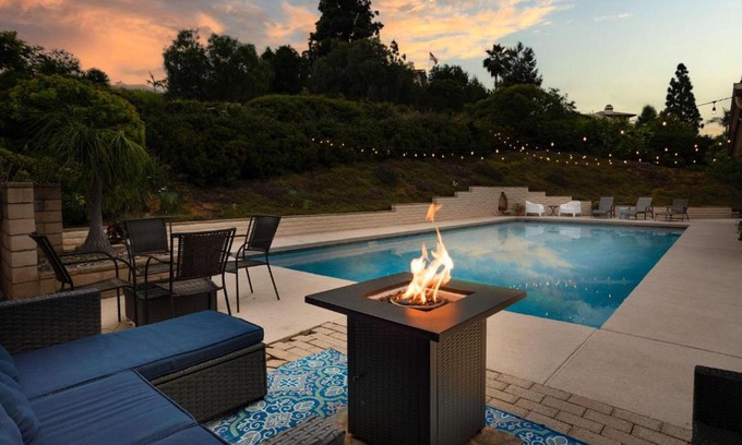 Vista Casa | Casa Elevado, Pool House with Stunning Views!