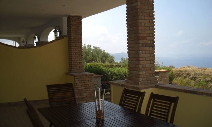 Pisciotta Apartamento | apartamento magnífico y espacioso con vistas majestuosas de Capo Palinuro