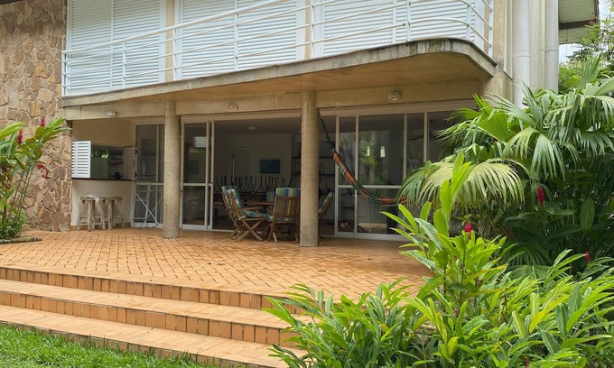 Costa do Sol Casa | Casa em Condomínio Fechado em Frente ao mar e ao Lado do rio