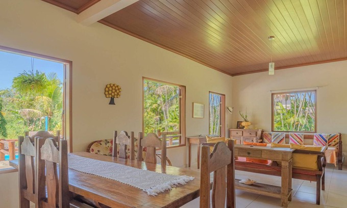 Mambucaba Casa | Refúgio com piscina, área verde e Churrasqueira