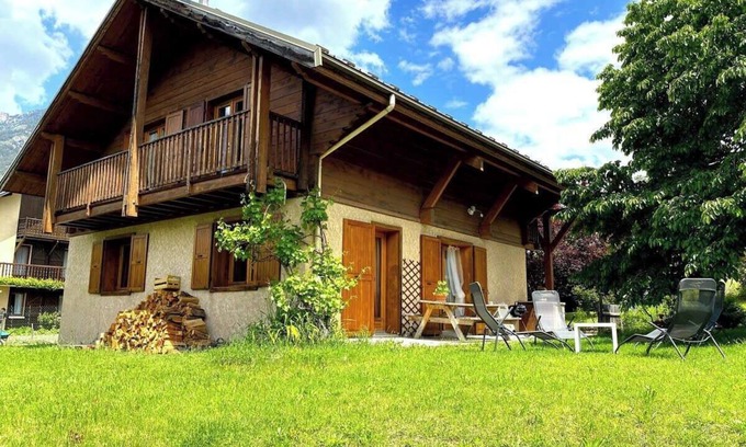Guillestre Casa | Casa-Emmanuelle Chalet familial à Guillestre