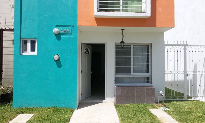 Zapopan Casa | Casa en Campo Real Oriente 485, ideal para visitas de placer o de negocios.