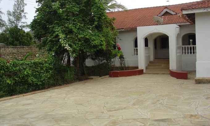 Diani Beach Apartamento | Casa En La Praya