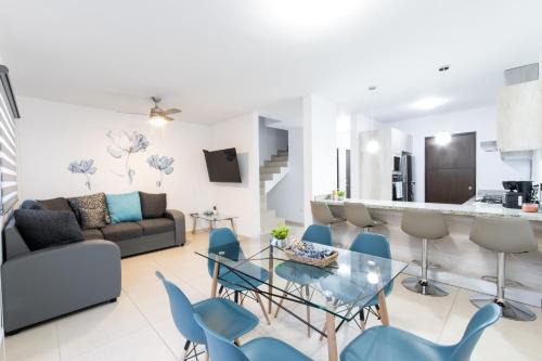 Mazatlán Apartamento | Casa en residencial para 8 personas cerca de la playa!
