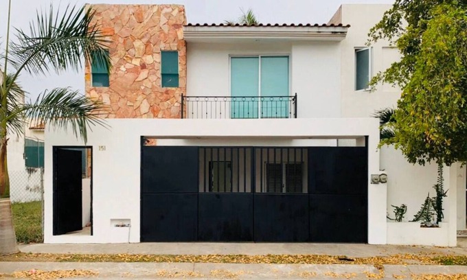 Fluvial Vallarta Casa | Casa Encanto - 3Bdr, 2.5bath w/Jacuzzi and Parking