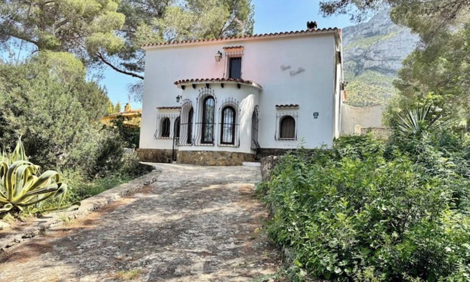 Denia Chalet De Esquí | Casa Estrella