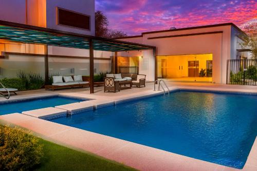 Hermosillo Casa | Casa Familiar con Alberca en Privada, 5 min del Aeropuerto y Consulado Americano