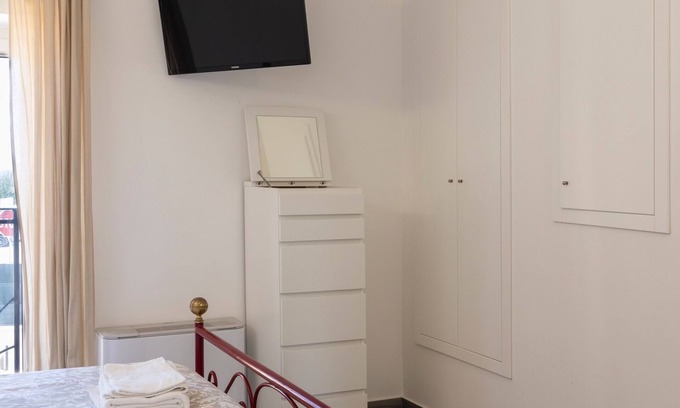 Civitanova Marche Apartamento | Casa Faubert civitanova marche, 20 mt from the sea, pets allowed.