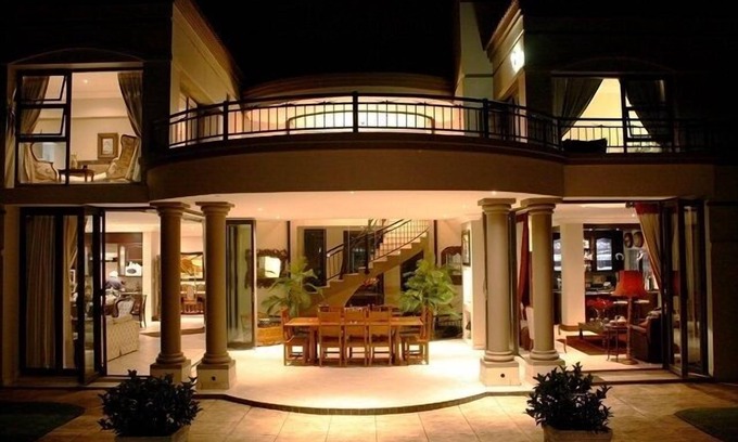 Silver Lakes Casa | Casa Flora Guesthouse