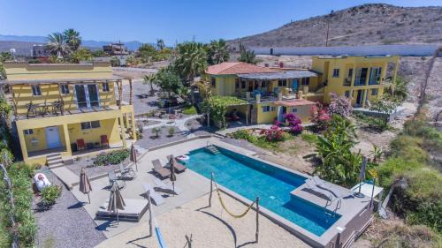 Todos Santos Casa | Casa Flores Casitas