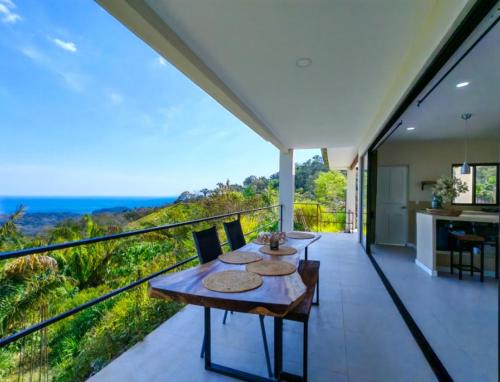 Sámara Casa | Casa Flores Ocean view 10 min to Carrillo