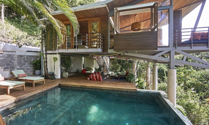 Playa Hermosa Cóbano Villa | Casa Flotanta - Ocean Views, Pool & 5-Min to Beach