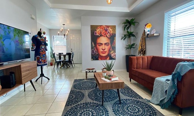 Pharr Apartamento | Casa Frida with King-size bed