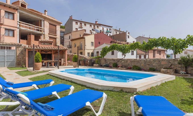 San Agustin Apartamento | Casa Fuster, apartamento Los Robles en San Agustín (Teruel)