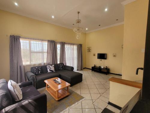 Mbabane Casa | Casa Gabriel