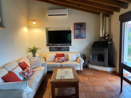 Villanueva de la Vera Casa | Casa Galatea con jardín junto al pueblo