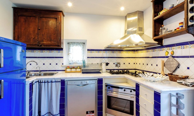 Livorno Apartamento | Casa Ginevra - 3 Minutes Walk from the Sea