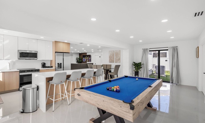 Miami Shores Casa | Casa Haven: 5 BDR, 9 beds, 6 miles to beach
