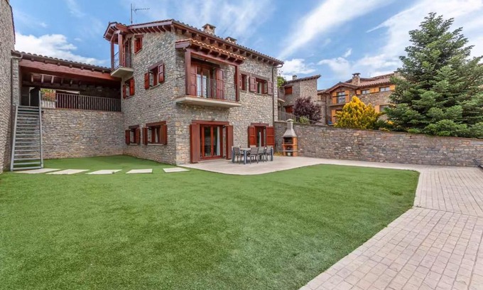 Montella Casa | Casa ideal para 10 personas con amplia terraza y vistas