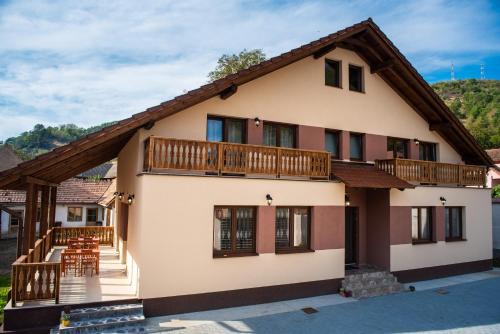 Gales Casa | Casa Ilies
