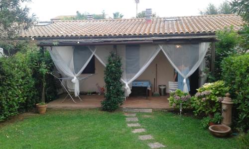 Orbetello Casa | Casa indipendente con giardino - piscina e tennis condominiali tra Orbetello ed Ansedonia