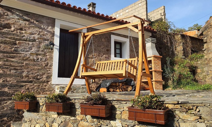 Proenca-a-Nova Casa | Casa Iris Cunqueiros En el corazón de la Aldea de Xisto de Cunqueiros