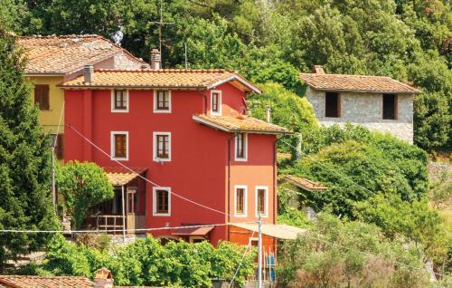 Camaiore Casa | Casa Iris - Versilia, Holiday Home With Pool