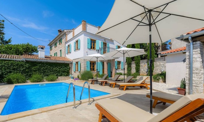 Fuskulin Casa | Casa Ivan Fuskulin casa de piedra istria