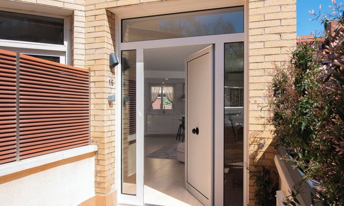 La Vila Olimpica del Poblenou Casa | Casa Jasmine 5 minutes from the beach