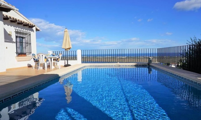 Monte Pego Chalet De Esquí | CASA JOSI con impresionantes vistas al mar en Monte Pego