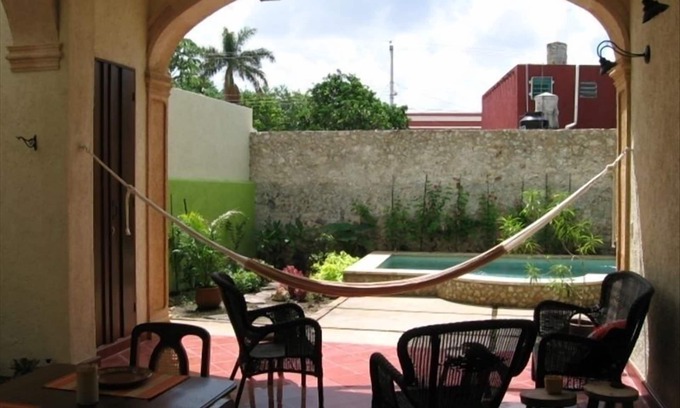 Centro Casa | Casa La Ermita, Encanto restaurado colonial en el Centro Histórico