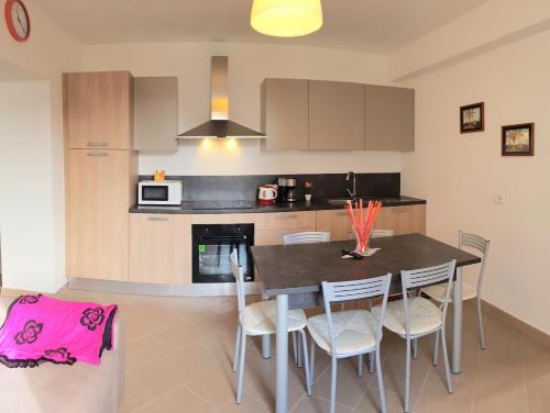 Pieve Apartamento | Casa La Pief 2 Rosso by Gardadomusmea