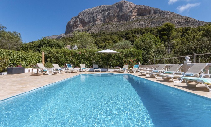 Montgo de Toscamar Villa | Casa Ladera - Elegante villa en las laderas del Montgó