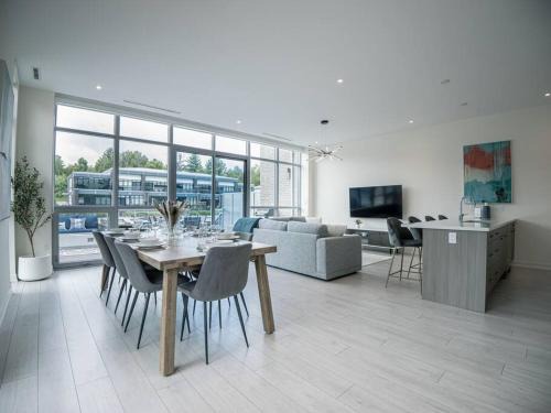 Innisfil Apartamento | Casa Lago 5 Bed Waterfront House