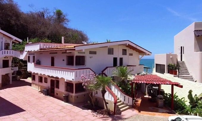 Los Ayala Casa | Casa las Mariposas Bungalow 2