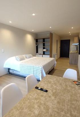 Quequén Apartamento | Casa Las Olas - Frente al Mar!
