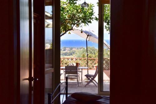 Capitana Casa | Casa Limone in Quartu sant Elena, Capitana, with sea view!