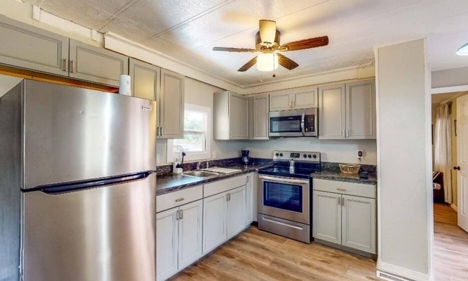 Summerfield Casa | Casa Linda, Stunning Country Experience, Powered By Nature & Natural Sunlight.