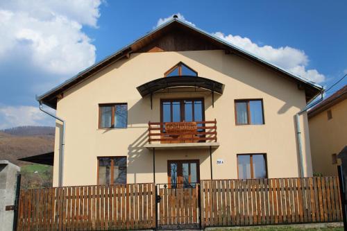 Chiscau Casa | Casa Linistita