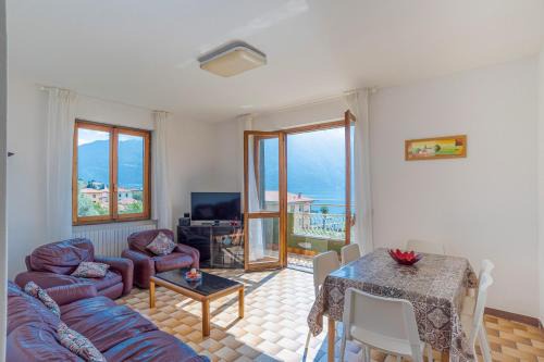 Santa Maria - Rezzonico Apartamento | Casa Lisetta