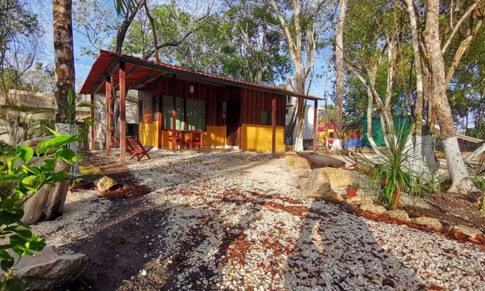 Xpujil Cabina | Casa Lola, disfruta de la selva con todas las comodidades.