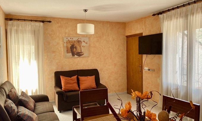 Beceite Apartamento | Casa rural con chimenea y terraza, rodeados de montañas y ríos, Petfrienly