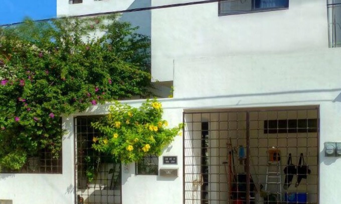 Independencia Casa | Casa Loro - Modern 3BR casa con piscina perfecta para los buceadores o grupos familiares