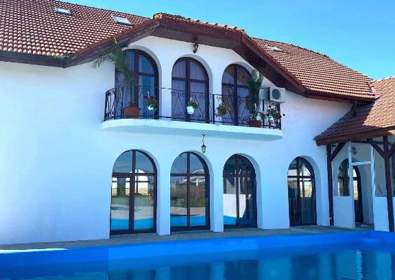 Victor Vlad Delamarina Casa | Casa lu' Pele pescaru'